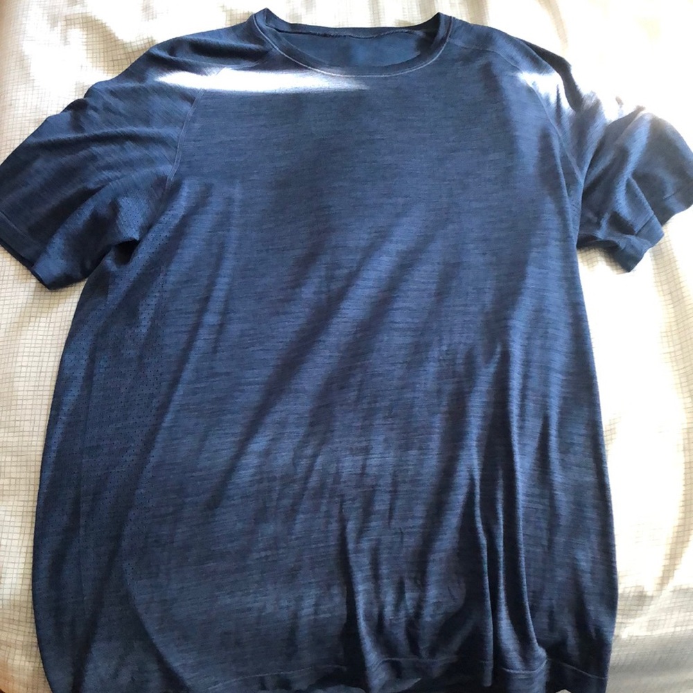 Blue lulu shirt